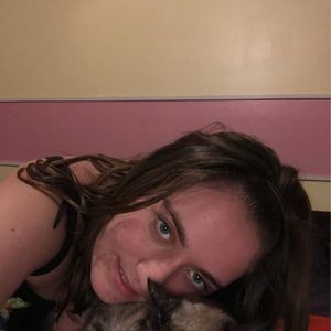 Meet your Posher, Cassandra